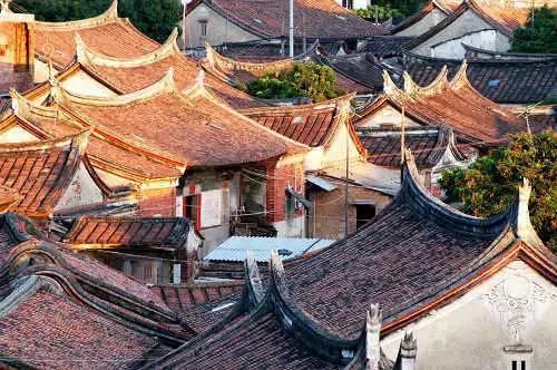 沈阳工学院机械工程与自动化学院，在寒假期间开展家校共育家访活动
